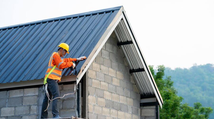 Expert Emergency Roof Repairs services in Otis Orchards, WA